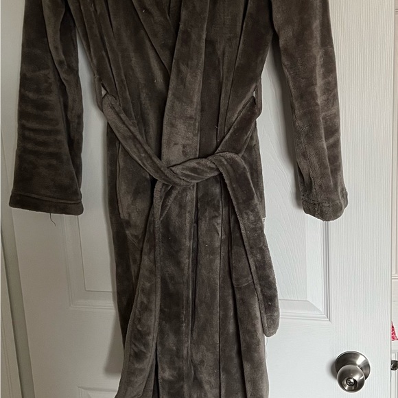 House coat - Picture 2 of 3